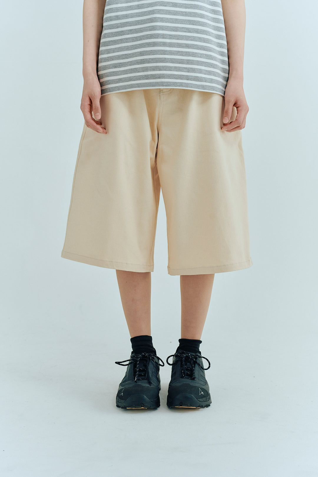 Wide short