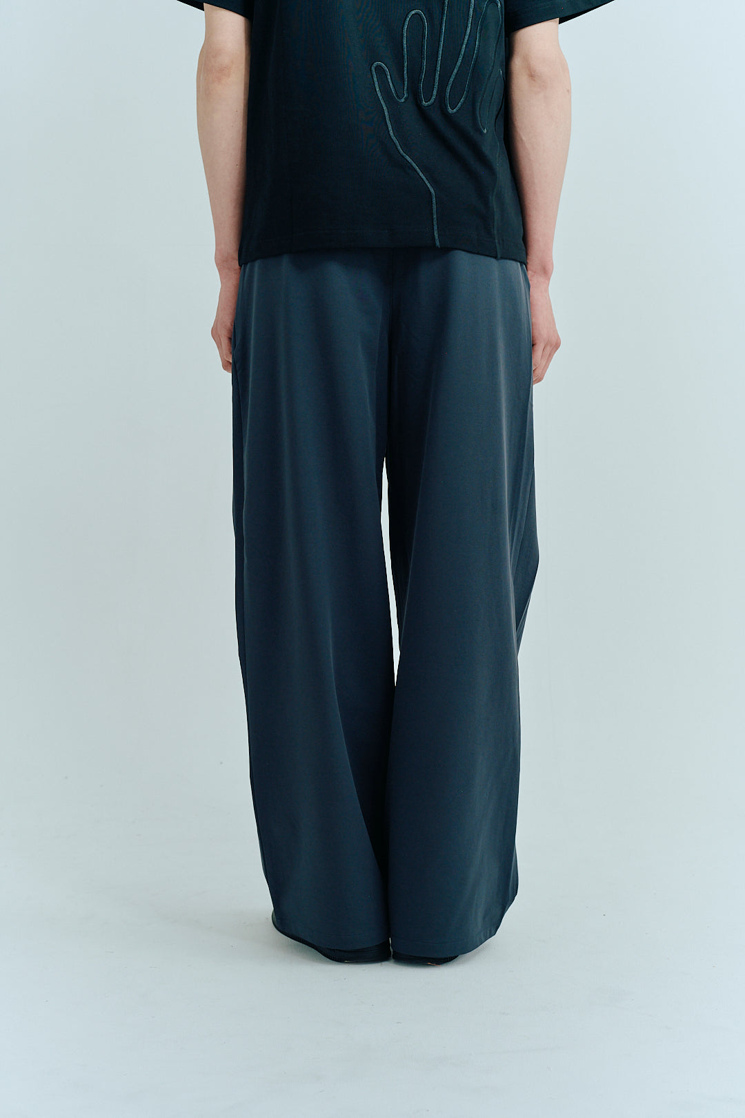 Wide leg trousers