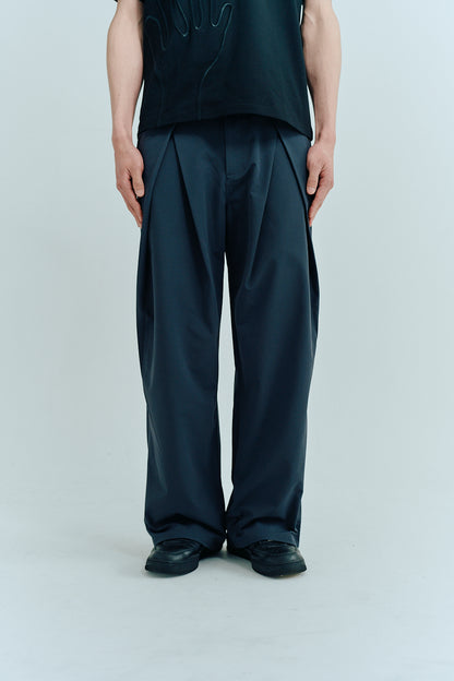 Wide leg trousers