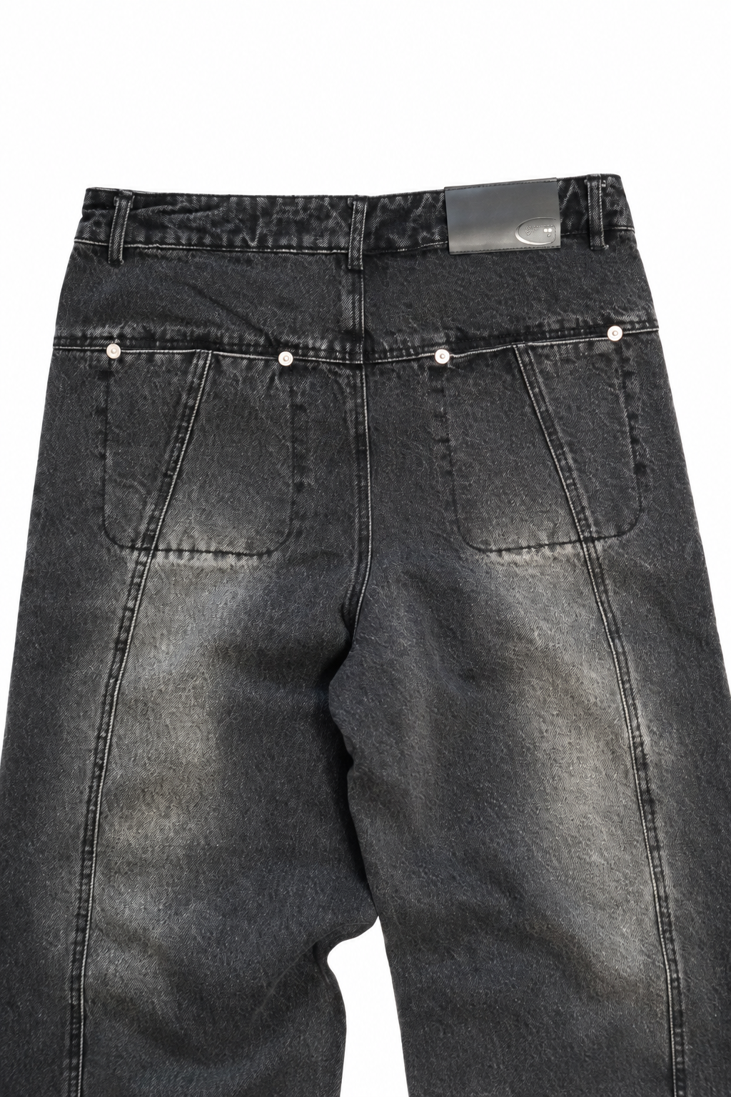 3-PANEL SCULPTED DENIM